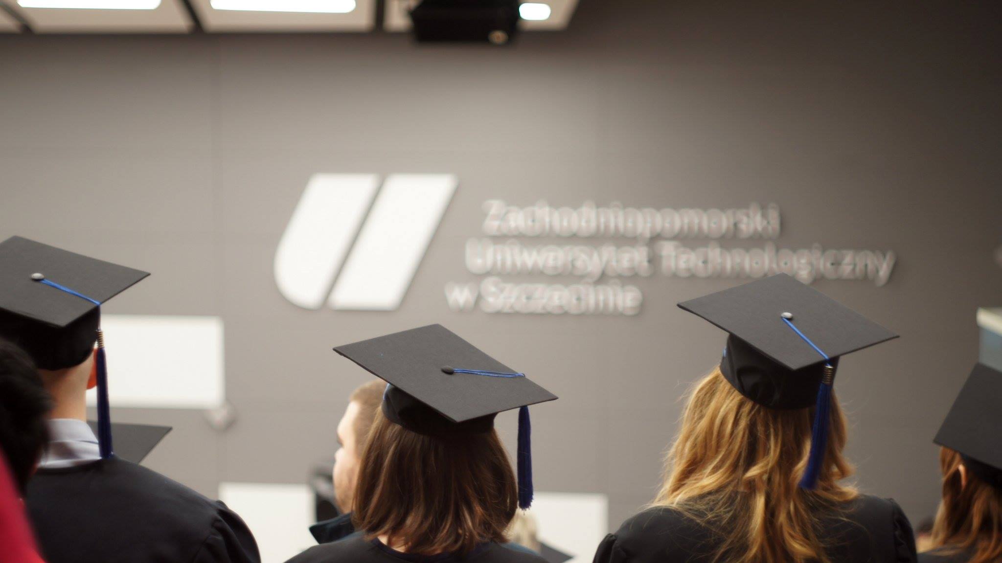 Na zdjęciu studenci informatyki